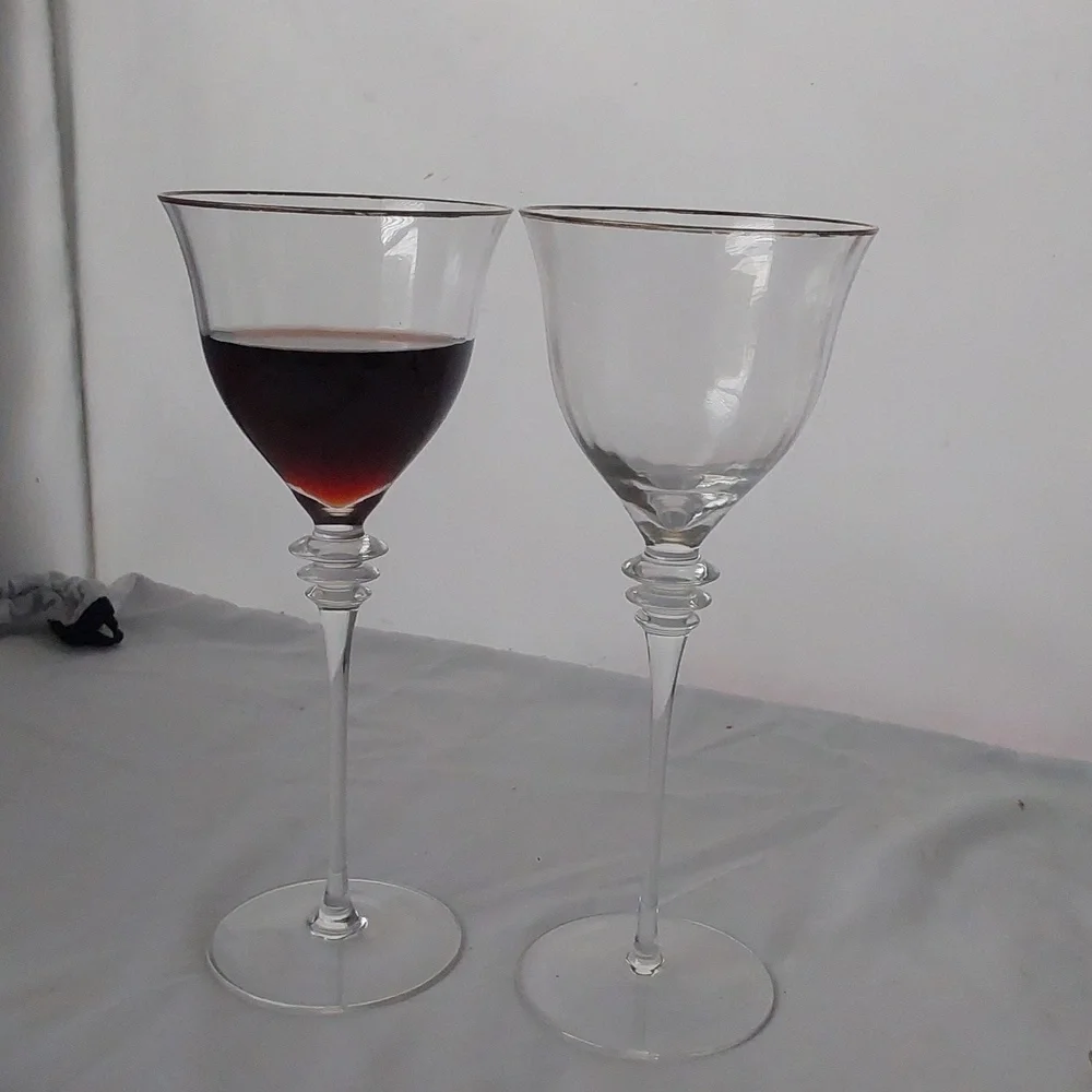 MIKASA VINTAGE SOPHISTICATED ‎ CLEAR WATER / WINE GOBLET